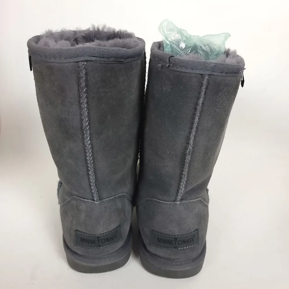 Minnetonka Women’s Olympia Boots Gray Suede Sheepskin Wool Lined Winter Size 7